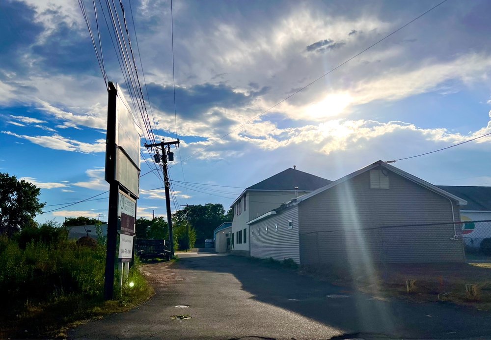 WEST HARTFORD REDEMPTION CENTER Updated October 2024 695 Oakwood Ave, West Hartford