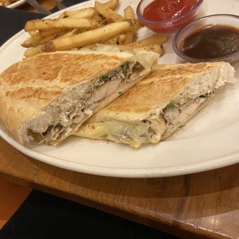 Bahama Breeze - Jerk chicken sandwich - Bars Near Me - Lutz, Florida