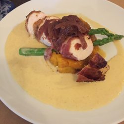 Cardone's Seafood & Grill - Free range chicken breast w caramelised onion, mash and rosemary cream.