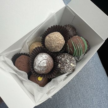 Hansel & Gretel Candy Kitchen - Various Truffles, 12pk - Candy Stores Near Me - Helen, Georgia Hansel & Gretel Candy Kitchen - Various Truffles, 12pk - Candy Stores Near Me - Helen, Georgia