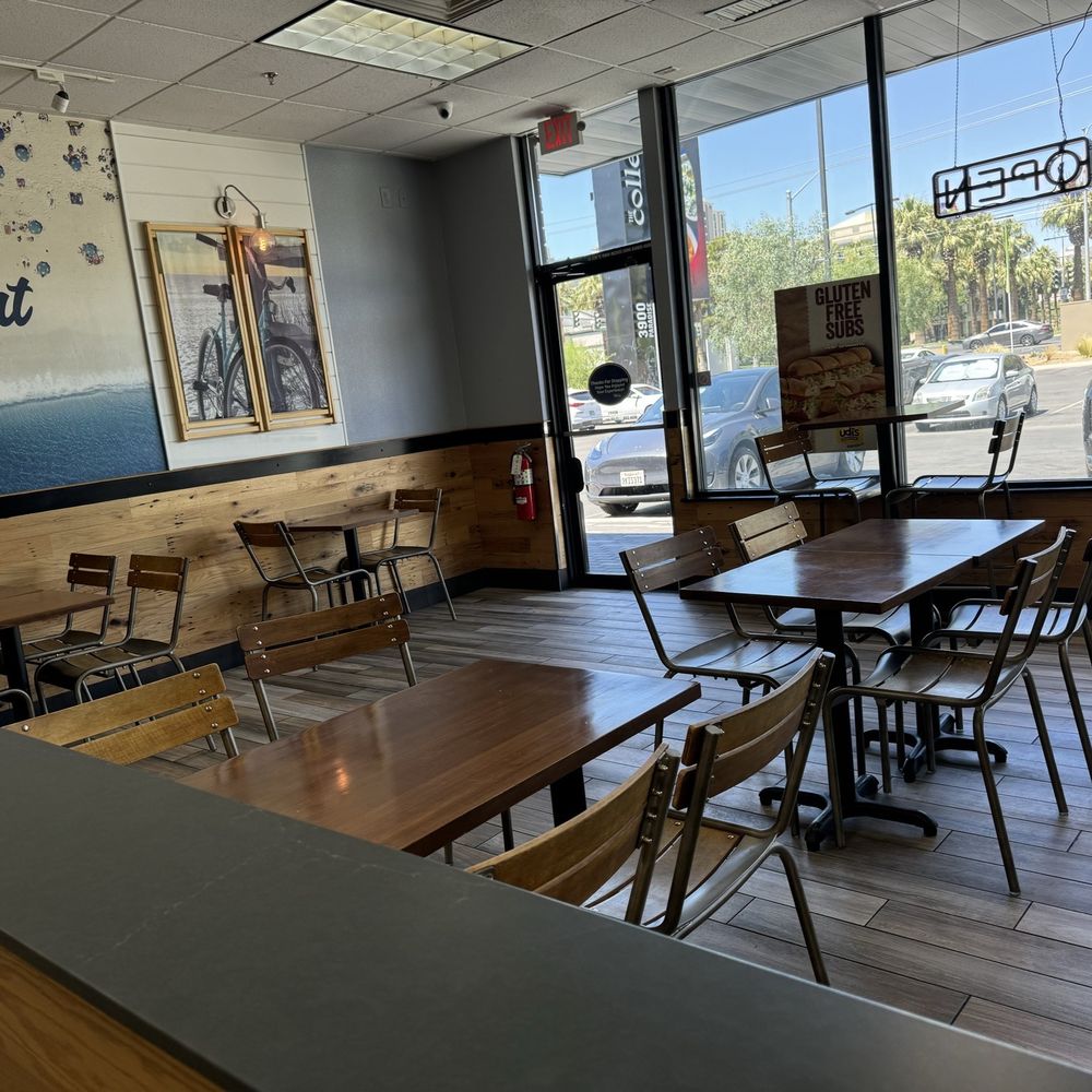 Jersey Mike's Subs - Jersey Mikes dining area - Sandwiches Near Me - Las Vegas, Nevada
