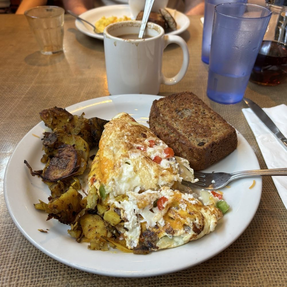 Crossroads Cafe - Egg White Boulder - Cafes Near Me - Joshua Tree, California Crossroads Cafe - Egg White Boulder - Cafes Near Me - Joshua Tree, California