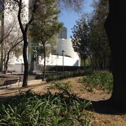 Jardín Luis Pasteur - Parque Luis Pasteur y Nuevo Senado de la República