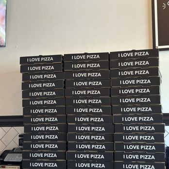 Union Pizza Company - Pizza Near Me - Manhattan Beach, California