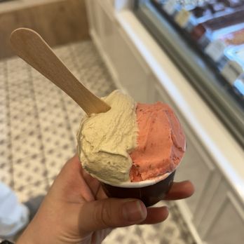 Bacio Di Latte - Pistachio and strawberry - Gelato Near Me - Irvine, California Bacio Di Latte - Pistachio and strawberry - Gelato Near Me - Irvine, California