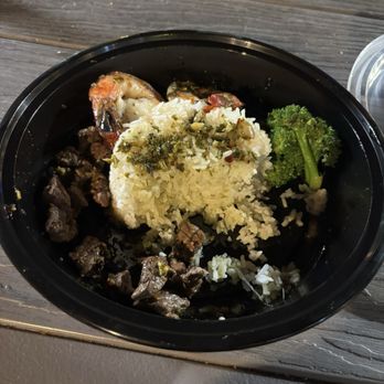 The Rice Man Hawaii - Steak and shrimp plate with chimichurri sauce - Food Trucks Near Me - Honolulu, Hawaii The Rice Man Hawaii - Steak and shrimp plate with chimichurri sauce - Food Trucks Near Me - Honolulu, Hawaii