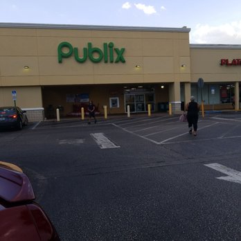 Publix Super Markets Deli - Exterior - Grocery Near Me - Tampa, Florida Publix Super Markets Deli - Exterior - Grocery Near Me - Tampa, Florida