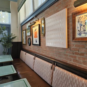 Sadelle's - Seating area - Breakfast & Brunch Near Me - Dallas, Texas Sadelle's - Seating area - Breakfast & Brunch Near Me - Dallas, Texas