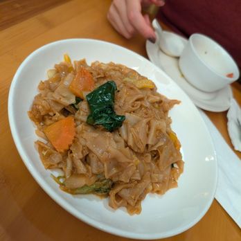 May Kaidee - F9 - Pad See U - Thai Near Me - New York, New York