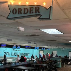 King Pin Lanes