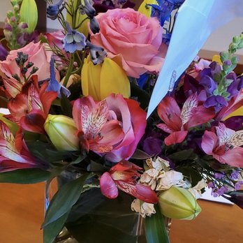 Brattle Square Florist - What was received - Florists Near Me - Cambridge, Massachusetts