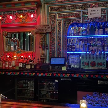 Unicorn - New American Near Me - Seattle, Washington