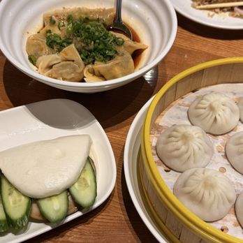 88 BaoBao - Pork Xiaolong Bao + Chasu Pork Bun - Dim Sum Near Me - Davis, California 88 BaoBao - Pork Xiaolong Bao + Chasu Pork Bun - Dim Sum Near Me - Davis, California