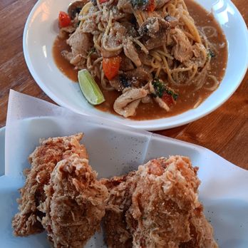 Cake de Partie - 2/26/2025.  Zapp chicken wings and Tom yum noodles! - Coffee & Tea Near Me - San Diego, California