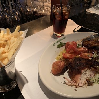 Rutherford Grill - Combo Chicken & Ribs - American Near Me - Rutherford, California