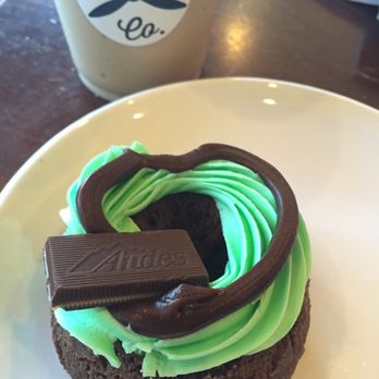 The Flying Joe - Mint chocolate donut and frozen white mocha latte. Super delicious! - Coffee & Tea Near Me - Perrysburg, Ohio