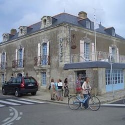 Hôtel du Général d'Elbée - L'hôtel, qui à mon avis manque de jardinières !