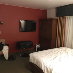 Diamond Resorts - But look at the pic and you will see a amour that use to have a tv in it they left it there. And not a true dresser