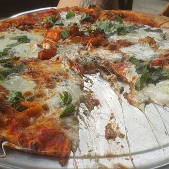 Mussels & More - Margherita pizza pie - Seafood Near Me - Brooklyn, New York Mussels & More - Margherita pizza pie - Seafood Near Me - Brooklyn, New York