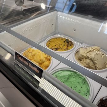 Sweet Spoon - Shaved Ice Near Me - Kailua-Kona, Hawaii