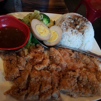 Taipei Cafe - Crispy spiced chicken bento box - Taiwanese Near Me - Chicago, Illinois