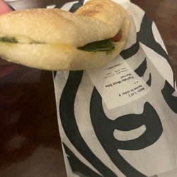 Starbucks - Tomato mozzarella panini