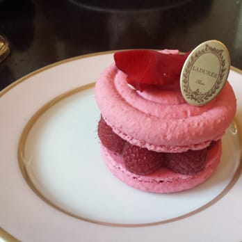 Ladurée - Ispahan - Macarons Near Me - Paris, 75 Ladurée - Ispahan - Macarons Near Me - Paris, 75