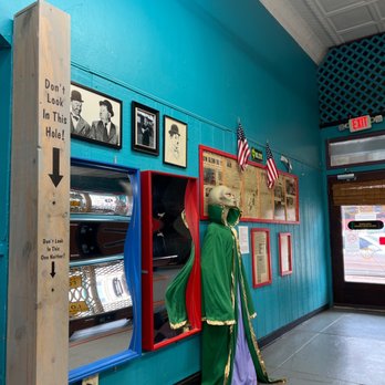 Cosmic Castle - Entrance - Arcades Near Me - Parsons, Kansas