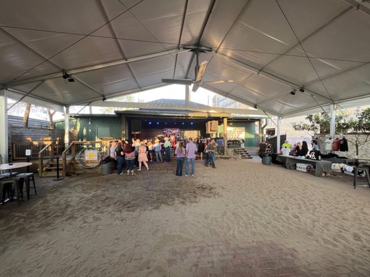 Last Concert Cafe by null