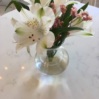 Le Bon Macaron - Flowers - Coffee & Tea Near Me - Ann Arbor, Michigan