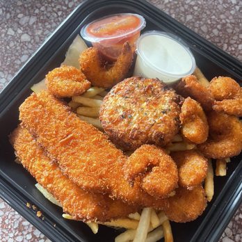 Fisherman's Outlet - Seafood Markets Near Me - Los Angeles, California