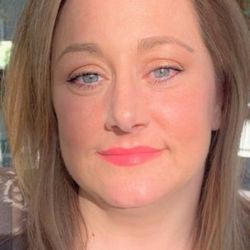 Skin Care by the Bay - Beth Tarallo  Owner/Licensed Esthetician
