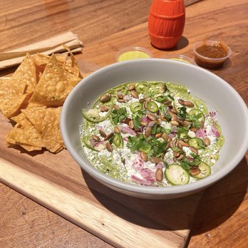 Fonda Moderna Del Sur - Guacamole, had jalapeño, definitely on the spicy side - Tacos Near Me - Orange, California Fonda Moderna Del Sur - Guacamole, had jalapeño, definitely on the spicy side - Tacos Near Me - Orange, California