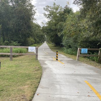 Spanish Moss Trail - Entrance - Active Life Near Me - Beaufort, South Carolina Spanish Moss Trail - Entrance - Active Life Near Me - Beaufort, South Carolina