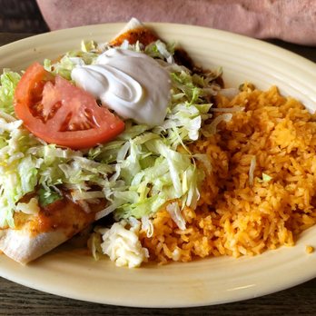 El Camino - Chicken and Beef Burrito - Mexican Near Me - Aurora, Ohio El Camino - Chicken and Beef Burrito - Mexican Near Me - Aurora, Ohio