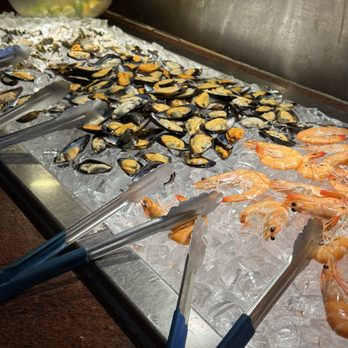 Super King Buffet - Fresh seafood including oysters - Buffets Near Me - Portland, Oregon