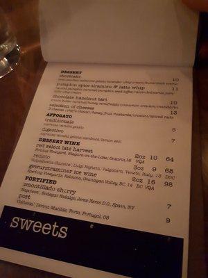 Menu photo 3 Town Ottawa, ON