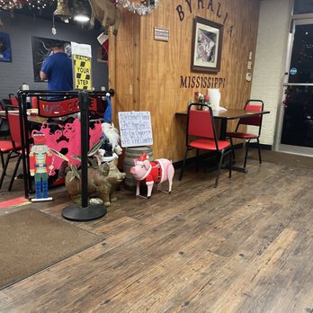 Jimbos Brickhouse Barbeque - Christmas at Jimbos - Barbeque Near Me - Byhalia, Mississippi