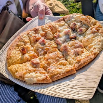Kin Vineyards - Flatbread - Wineries Near Me - Carp, Ontario Kin Vineyards - Flatbread - Wineries Near Me - Carp, Ontario