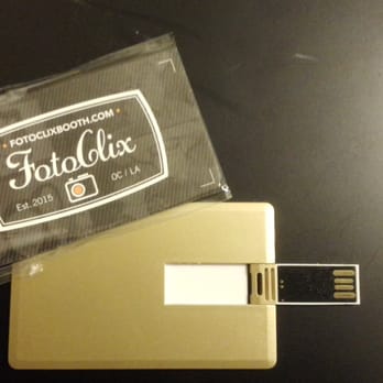 Fotoclix - Flash drive with photos at the end of the night. Nice! - Photo Booth Rentals Near Me Fotoclix - Flash drive with photos at the end of the night. Nice! - Photo Booth Rentals Near Me