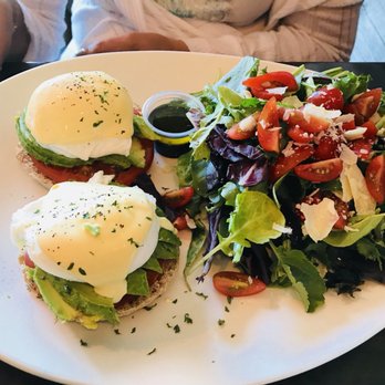 Ramona's Kitchen - California Benedict - Breakfast & Brunch Near Me - Markham, Ontario