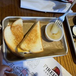 Grilled Cheese and Applesauce (Kids menu) Grilled Cheese and Applesauce (Kids menu)