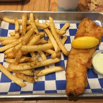 St. Augustine Seafood Company - Fresh catch fish and chips with cilantro crema - Seafood Near Me - St. Augustine, Florida