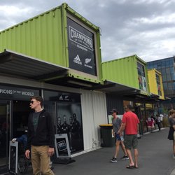 Re:START - Shops made with shipping containers
