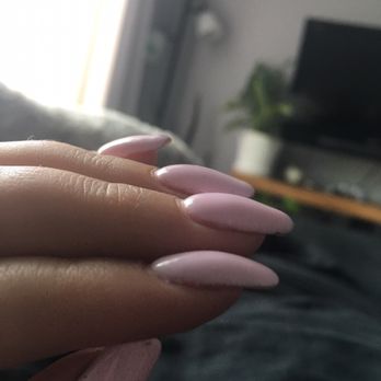 Bliss Nail Spa - Very thick and lumpy - Nail Salons Near Me - Everett, Washington