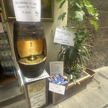 Alimentari Uffizi - Grocery Near Me - Florence, FI