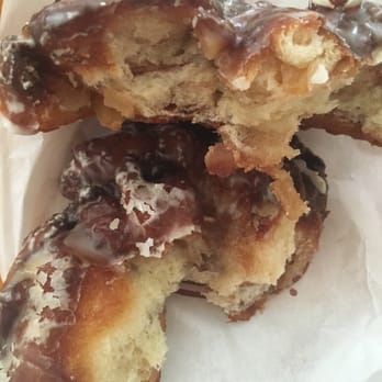 Doughnut Hut - Apple fritter - Donuts Near Me - Burbank, California