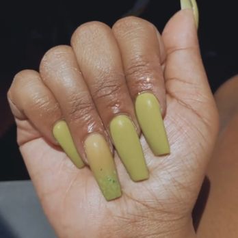 Lee Nails - acrylic nail set - Nail Salons Near Me - Cibolo, Texas