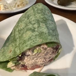 Spinach, tuna wrap Spinach, tuna wrap