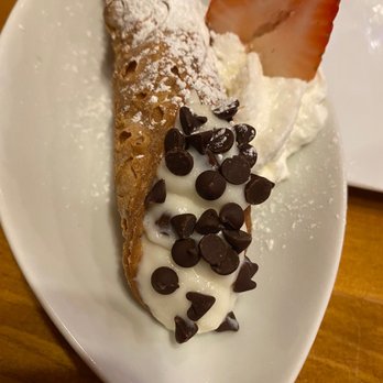 Elio Pizza On Fire - Cannoli - Pizza Near Me - Addison, Illinois Elio Pizza On Fire - Cannoli - Pizza Near Me - Addison, Illinois